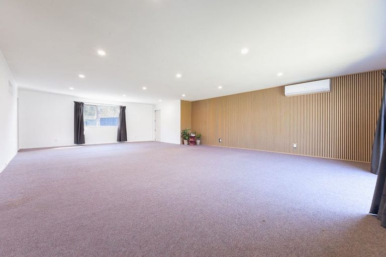 Photo of property in 22 Cypress Grove, Paraparaumu, 5032