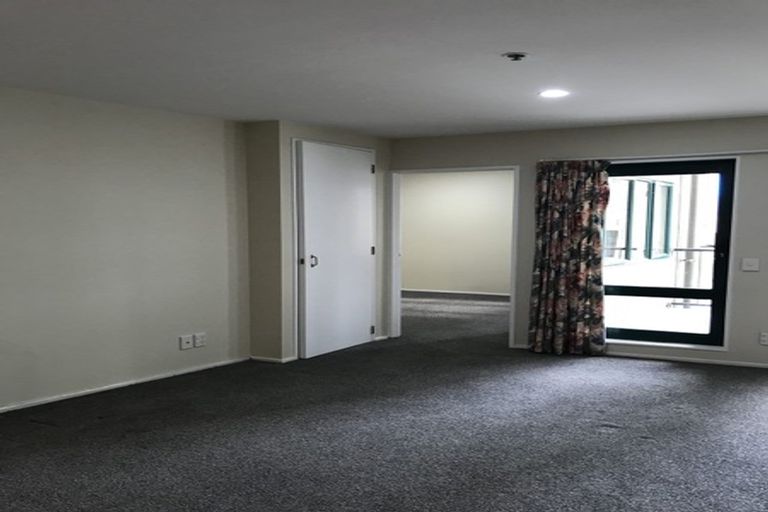 Photo of property in Courtenay Apartments, 305/120 Courtenay Place, Te Aro, Wellington, 6011