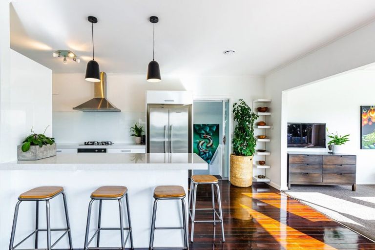 Photo of property in 17 Tainui Street, Torbay, Auckland, 0630