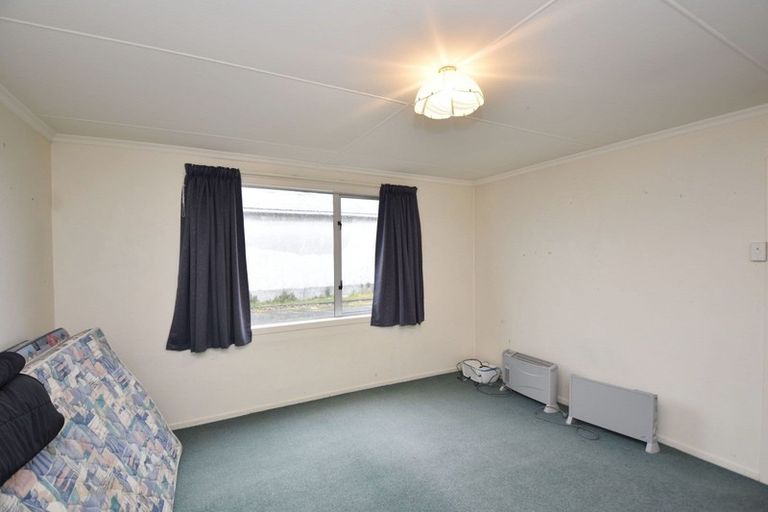 Photo of property in 76 Robertson Street, Richmond, Invercargill, 9810