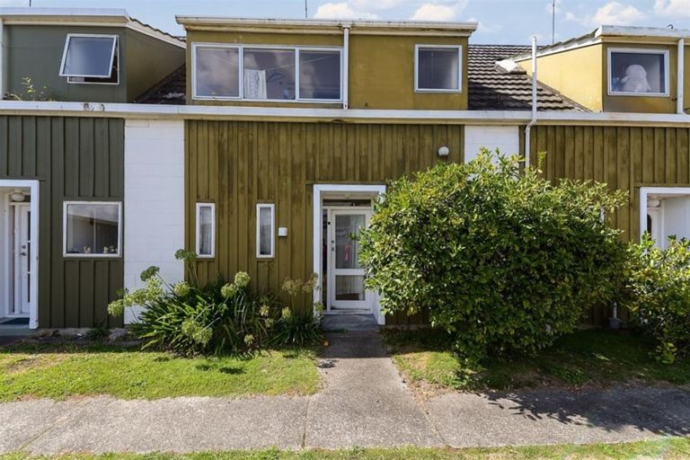 Photo of property in 100 Lake Road, Koutu, Rotorua, 3010