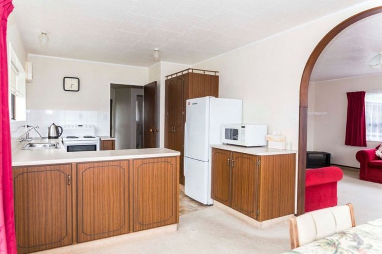 Photo of property in 44 Allardice Street, Dannevirke, 4930