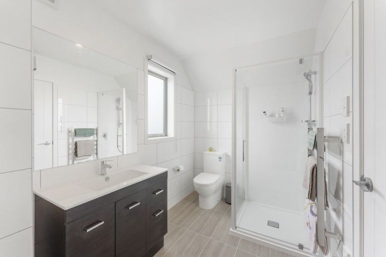 Photo of property in 1/87 Victoria Street, Alicetown, Lower Hutt, 5010