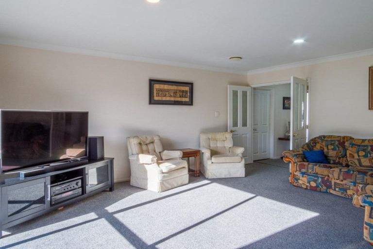 Photo of property in 21 The Fairway, Whakatane, 3120