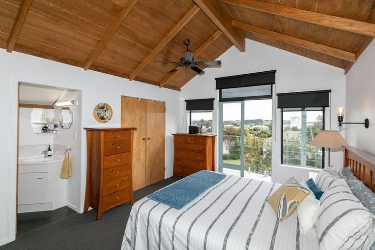 Photo of property in 114 Collins Avenue, Te Awamutu, 3800