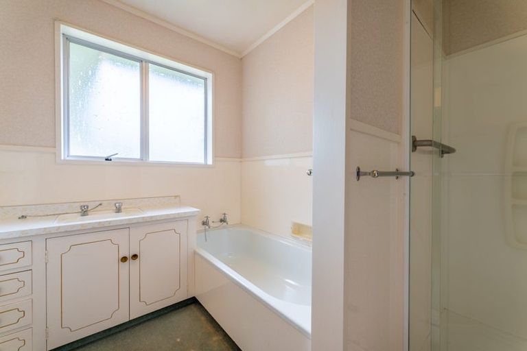 Photo of property in 65 Rhodes Street, Waimate, 7924