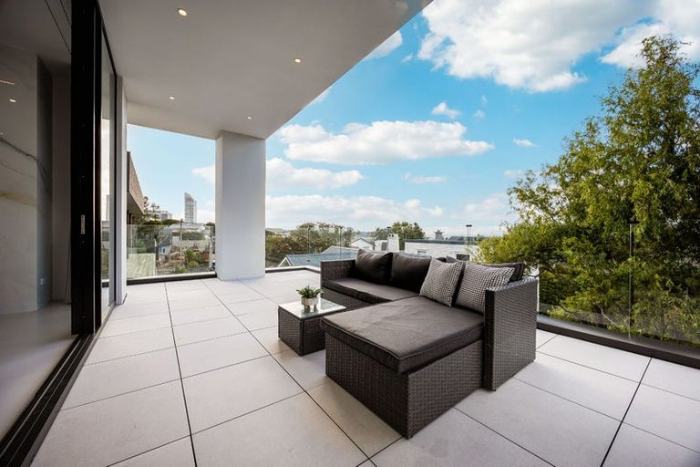 Photo of property in 17a Ewen Street, Hauraki, Auckland, 0622