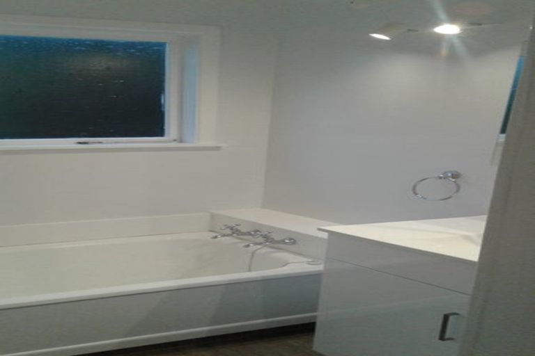 Photo of property in 6 Massey Street, Tawa, Wellington, 5028