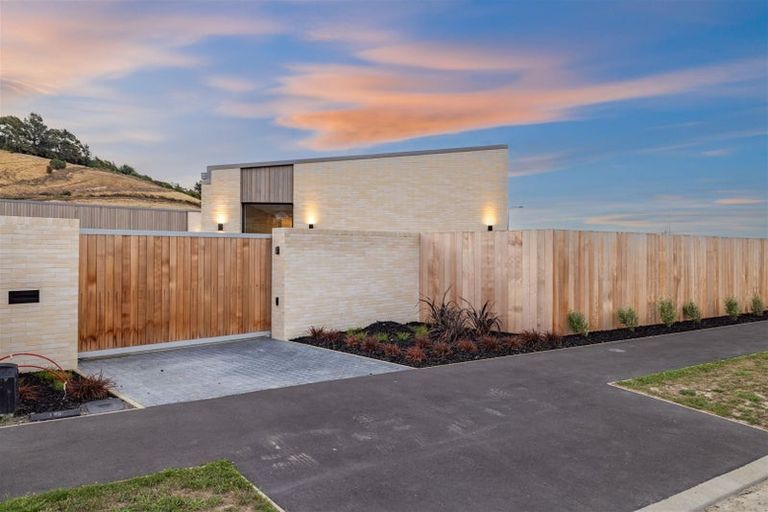 Photo of property in 2 Steve Askin Drive, Cracroft, Christchurch, 8022