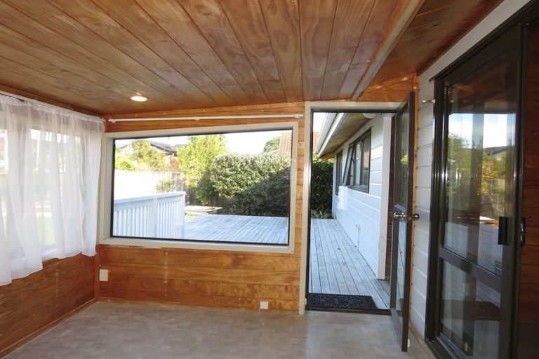Photo of property in 114 Marina View Drive, West Harbour, Auckland, 0618
