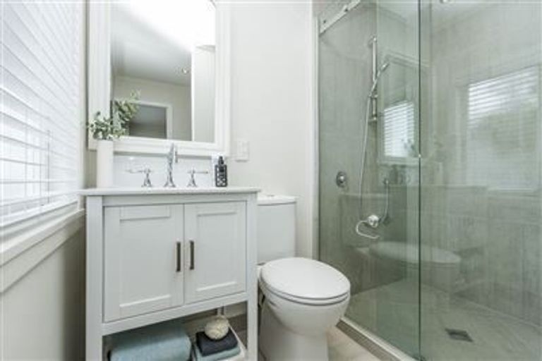 Photo of property in 12 Moore Street, Hillcrest, Auckland, 0627