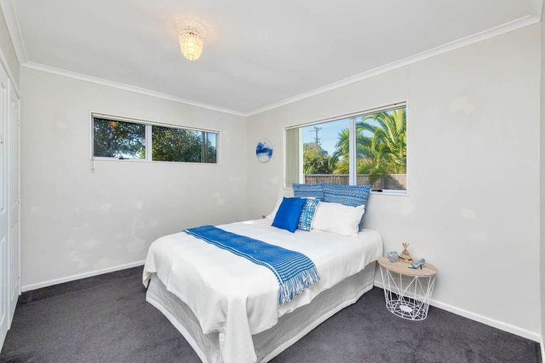 Photo of property in 55 Sturges Road, Henderson, Auckland, 0612