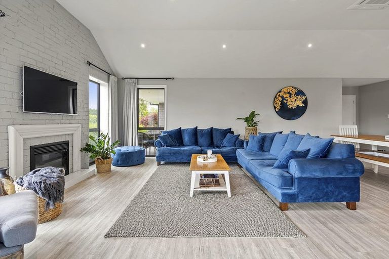 Photo of property in 131 Saint Kilda Road, Cambridge, 3434