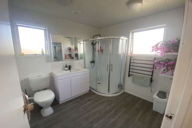 Photo of property in 44 Amorino Drive, Red Beach, 0932