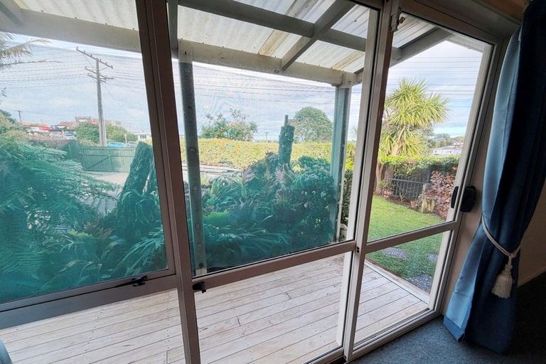 Photo of property in 153 Arran Road, Browns Bay, Auckland, 0630