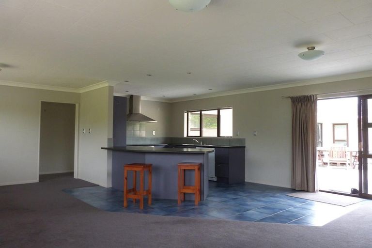 Photo of property in 8 Graham Street, One Tree Point, 0118