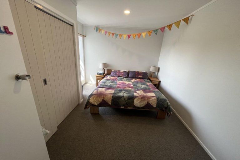 Photo of property in 57 Queens Road, Glen Avon, New Plymouth, 4312