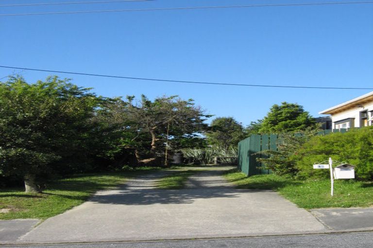 Photo of property in 12 Suffolk Street, Picton, 7220