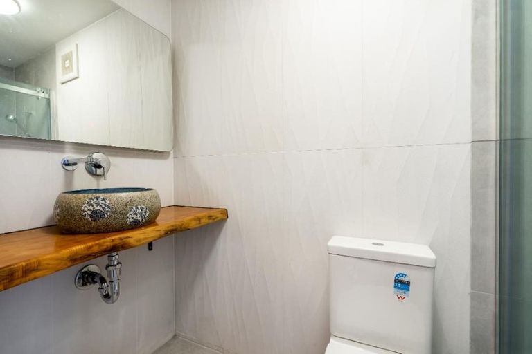 Photo of property in 62 Chorley Avenue, Massey, Auckland, 0614