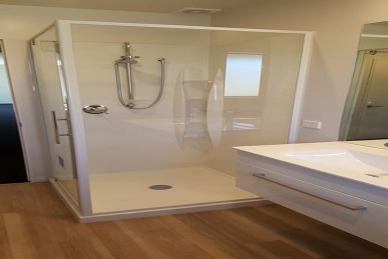 Photo of property in 77 Willowside Place, Amberley, 7410