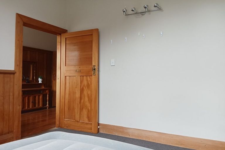 Photo of property in 48 Aurora Terrace, Kelburn, Wellington, 6012