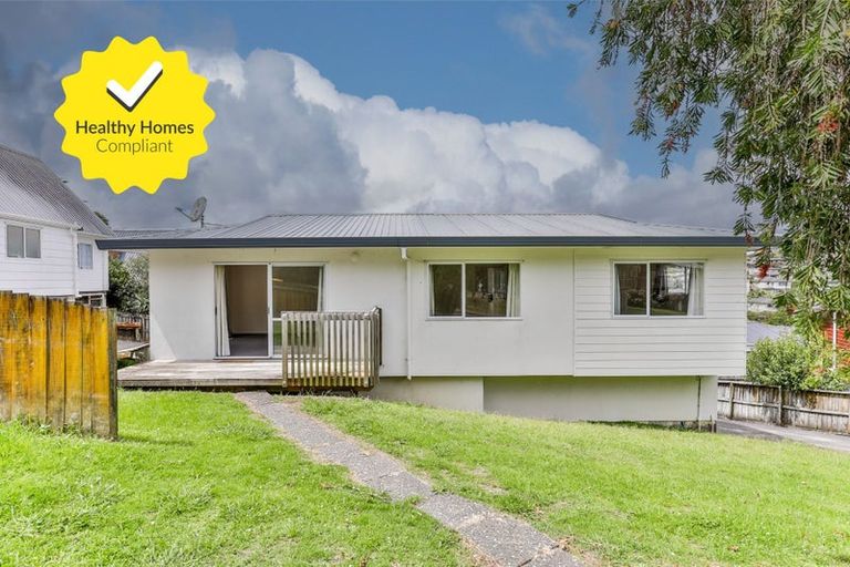 Photo of property in 2/28 Witheford Drive, Bayview, Auckland, 0629