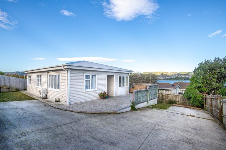 Photo of property in 73a Waiuta Street, Titahi Bay, Porirua, 5022