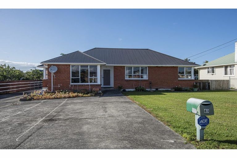 Photo of property in 43 Cranley Street, Dargaville, 0310