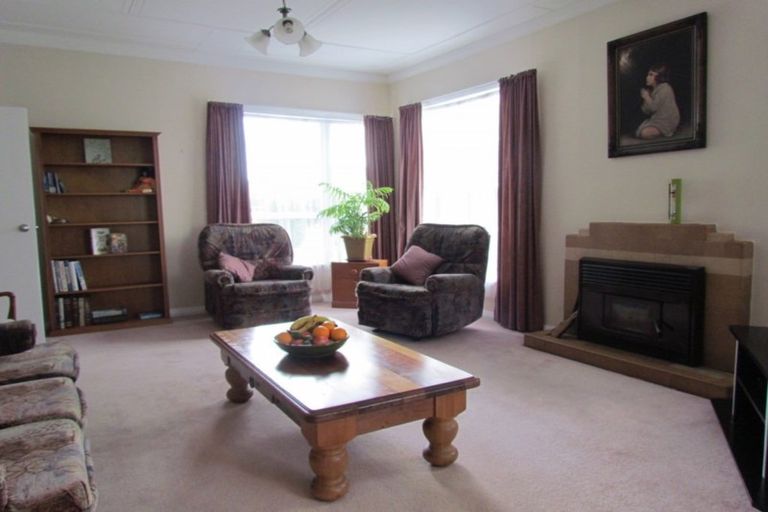 Photo of property in 38 Quinn Road, Levin, 5510