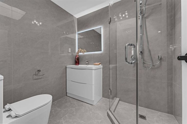 Photo of property in 61 Maungakaraka Road, Karaka, 2580