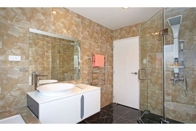 Photo of property in 9 Rere Awa Road, Glenbrook, 2681