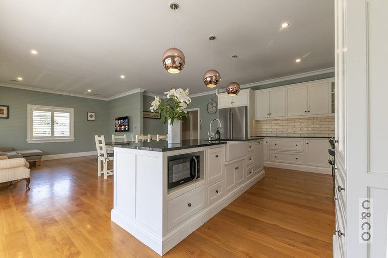 Photo of property in 40 Maude Street, Riverhead, 0820