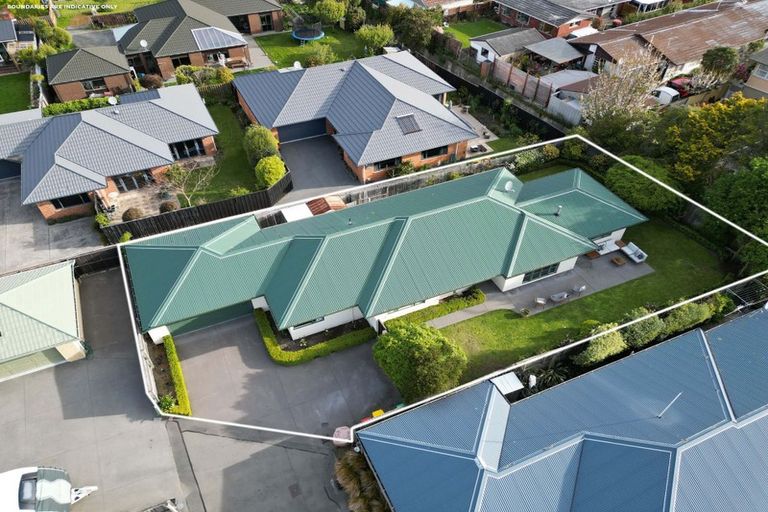 Photo of property in 15 Oakview Lane, Cashmere, Christchurch, 8022