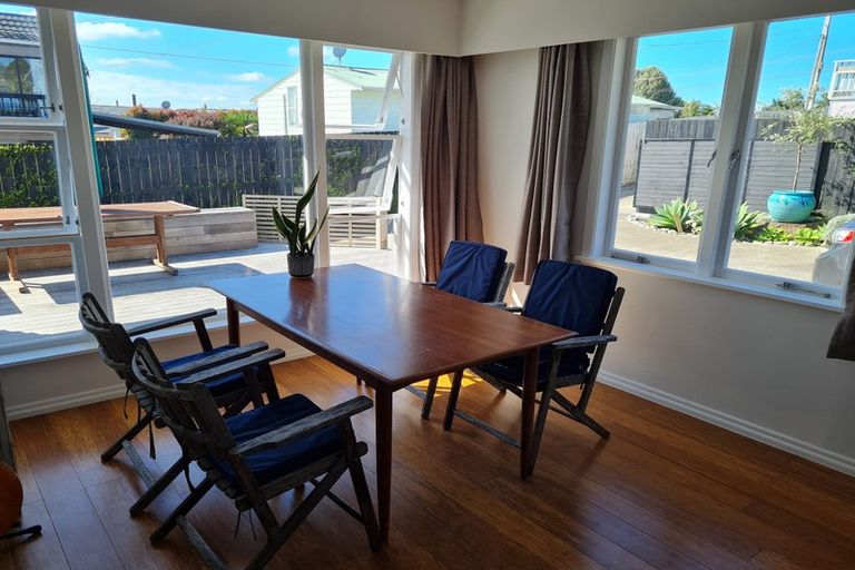 Photo of property in 286a Rangatira Road, Beach Haven, Auckland, 0626