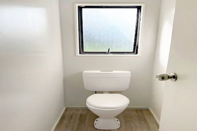 Photo of property in 19 Vera Street, Marton, 4710