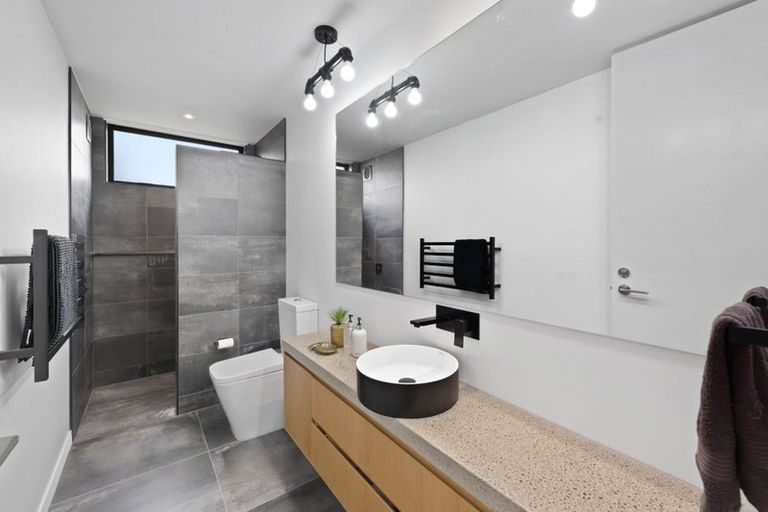 Photo of property in 61 Evelyn Road, Cockle Bay, Auckland, 2014