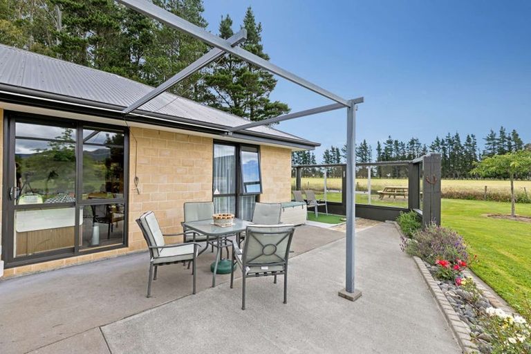 Photo of property in 39 Weld Street, Oxford, 7430