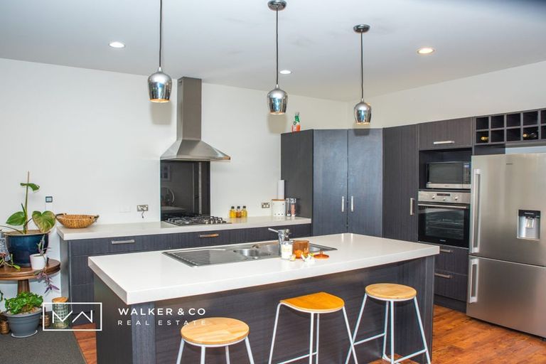 Photo of property in 29 Mcewen Crescent, Riverstone Terraces, Upper Hutt, 5018