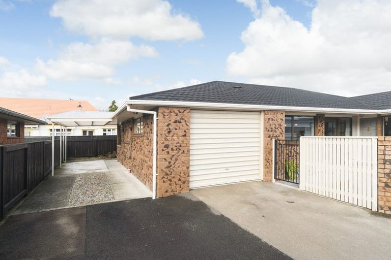 Photo of property in 166b Fitzherbert Avenue, West End, Palmerston North, 4410