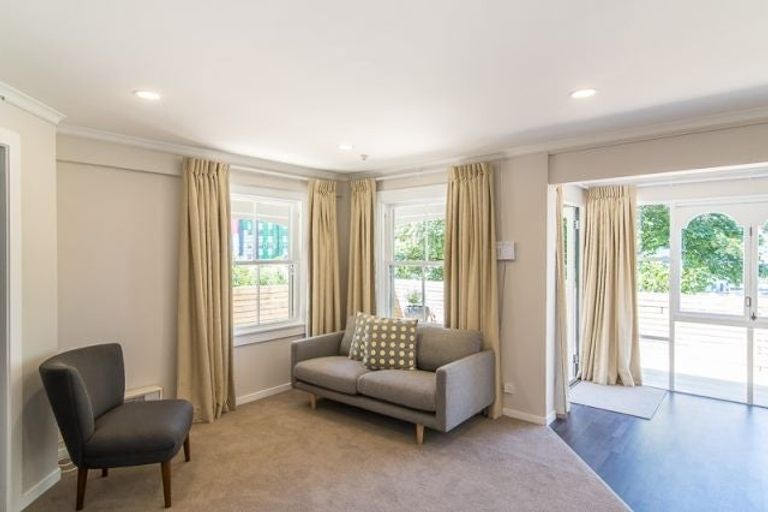 Photo of property in 1/219 The Terrace, Wellington Central, Wellington, 6011