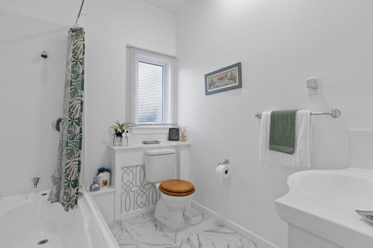 Photo of property in 10 Stanley Avenue, Te Aroha, 3320