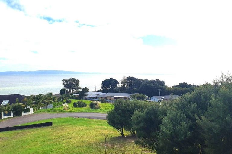 Photo of property in 12 Ngarimu Heights Row, Ngarimu Bay, Thames, 3575