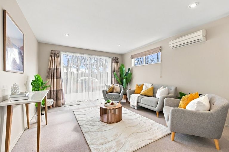 Photo of property in 212a Racecourse Road, Sockburn, Christchurch, 8042