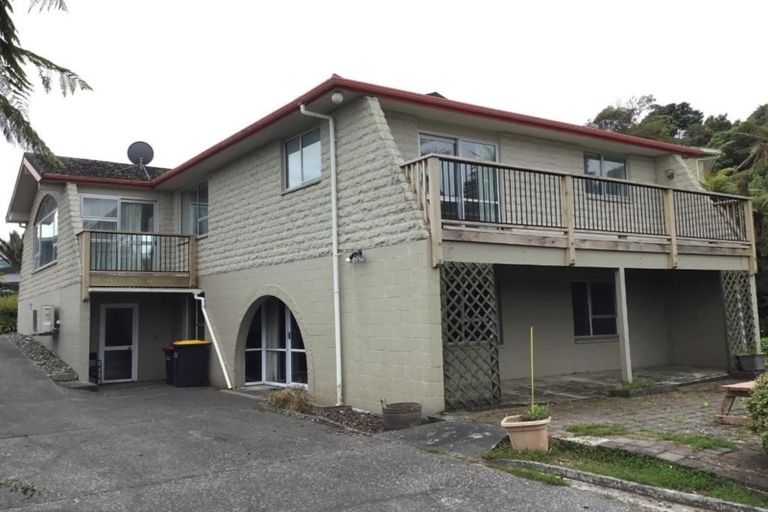 Photo of property in 6 Stanton Crescent, Karoro, Greymouth, 7805