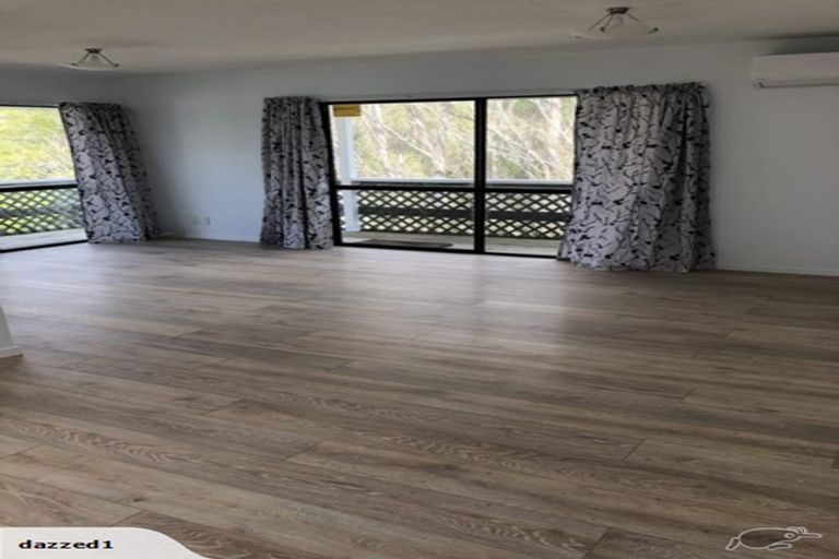 Photo of property in 12 Springtime Crescent, Stanmore Bay, Whangaparaoa, 0932