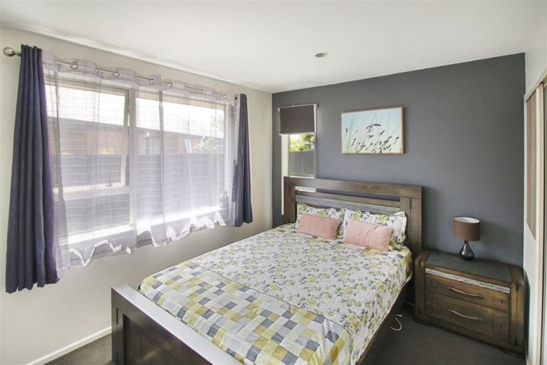 Photo of property in 1/25 Thistledown Place, Woolston, Christchurch, 8062