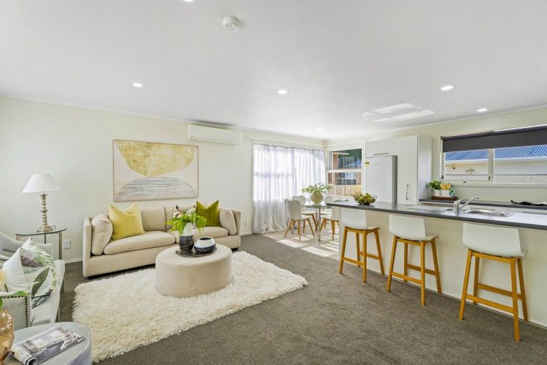 Photo of property in 91 Coronation Road, Mangere Bridge, Auckland, 2022