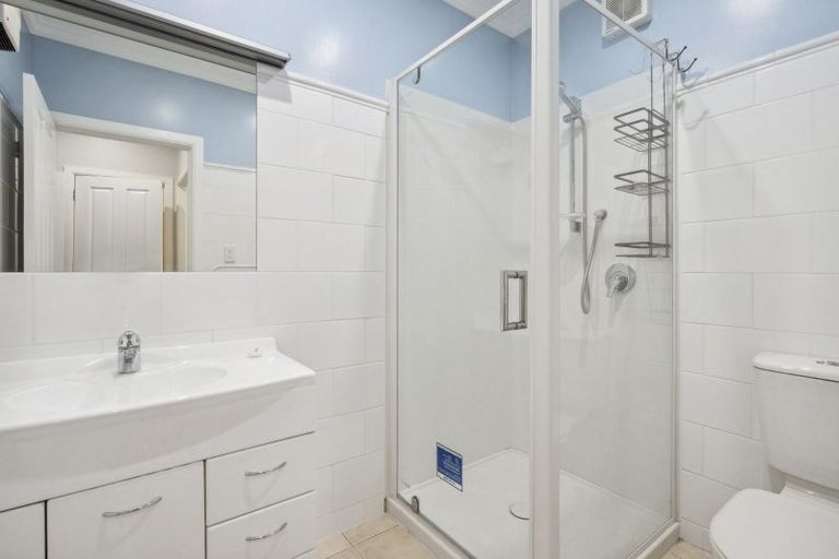 Photo of property in 41 Futuna Close, Karori, Wellington, 6012