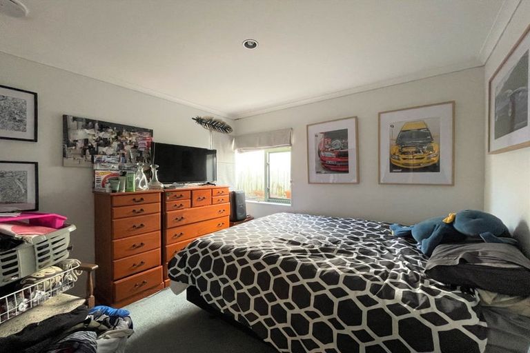 Photo of property in 49 Furlong Crescent, Churton Park, Wellington, 6037