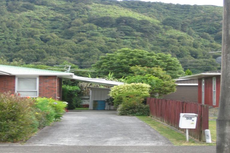 Photo of property in 98a Pasadena Crescent, Totara Park, Upper Hutt, 5018